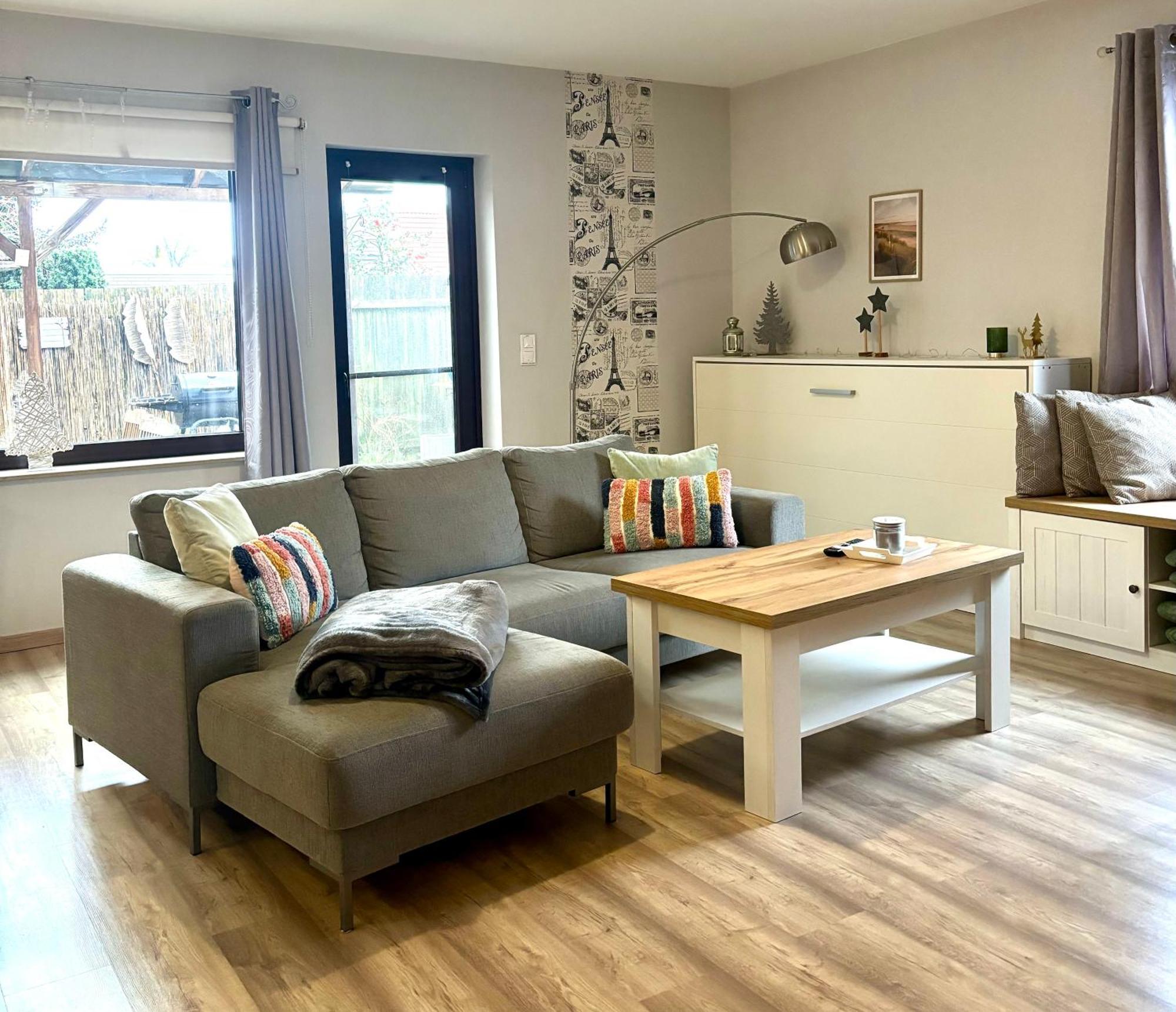 Grosse Wohnkueche, Terrasse, Schlafzimmer Am Steinhuder Meer, Wlan, Parkplatz, Fussbodenheizung, 70Qm 분스토트 외부 사진